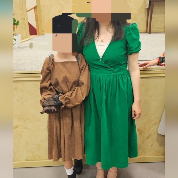 Lisa Says Gah Midi Emerald Green Dress - Picture 4 of 6